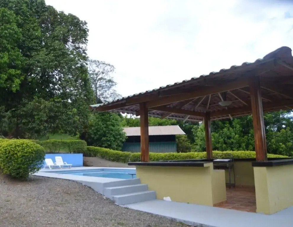 Epic Adventure Lodge