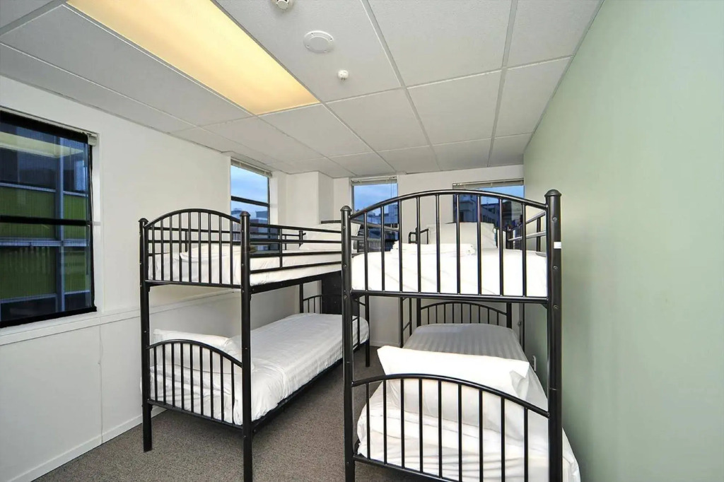 The Setup on Dixon - Hostel