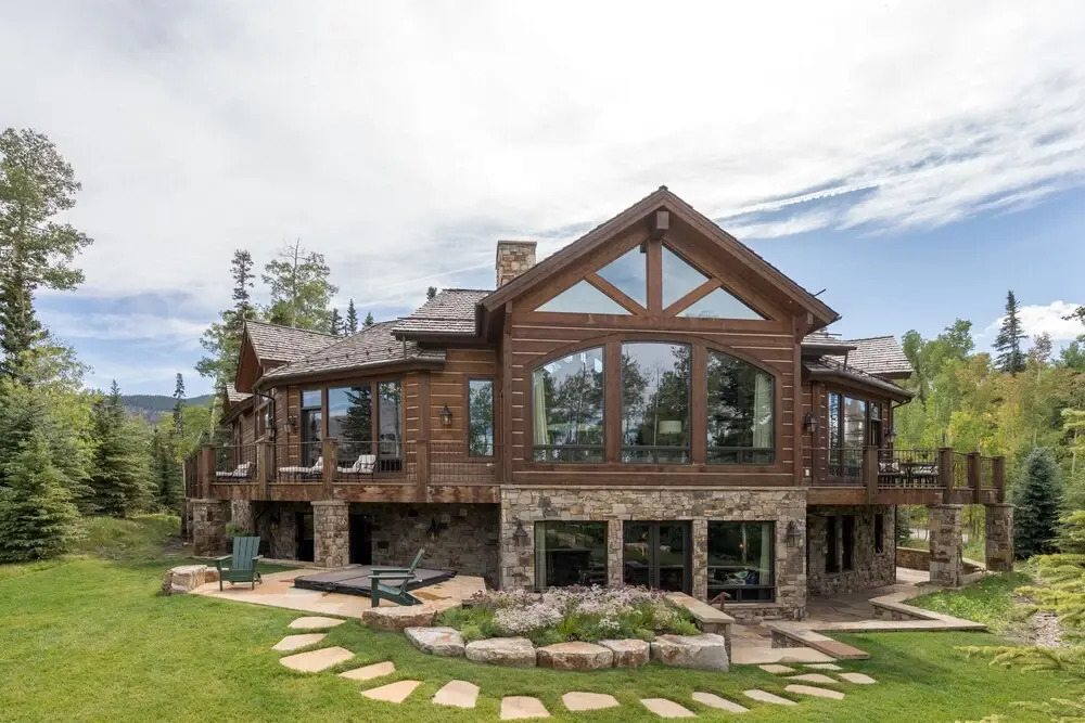 THE Pinnacle by Exceptional Stays