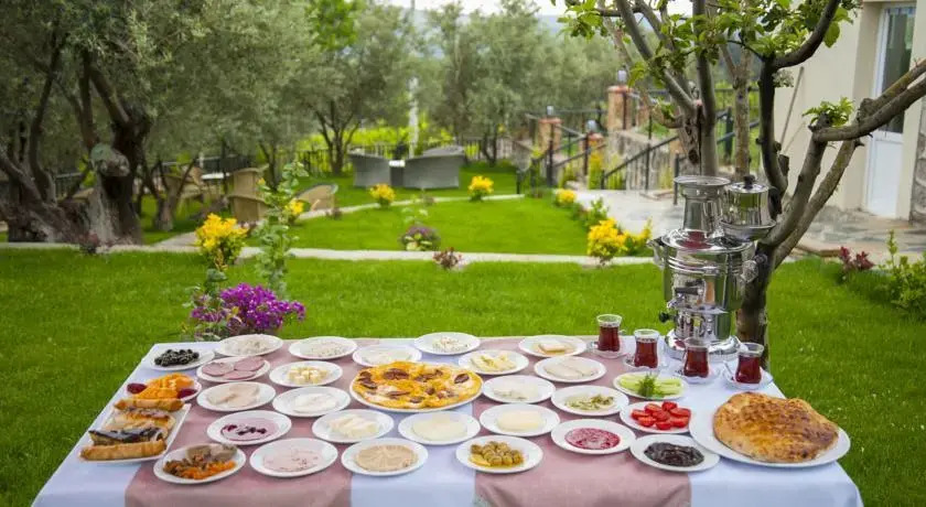 Çamaltı GardenLife Otel