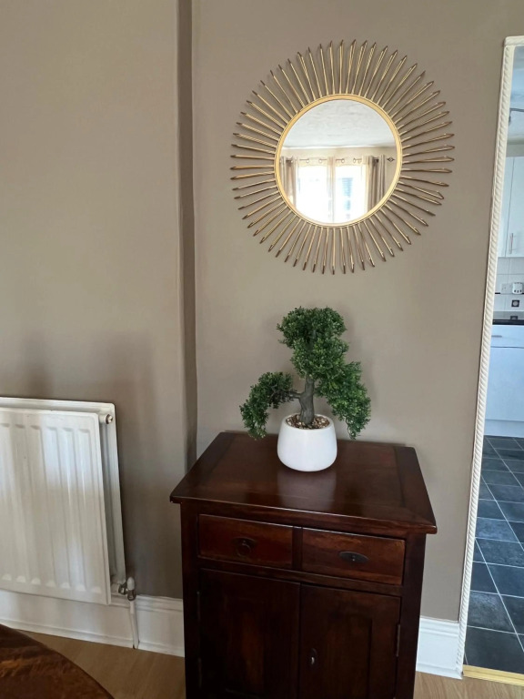 Stylish 2 Bedroom Apartment Yeovil Town Centre