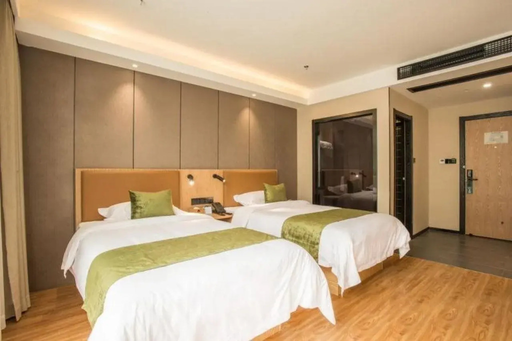 GreenTree Inn Nantong Railway Station Express hote