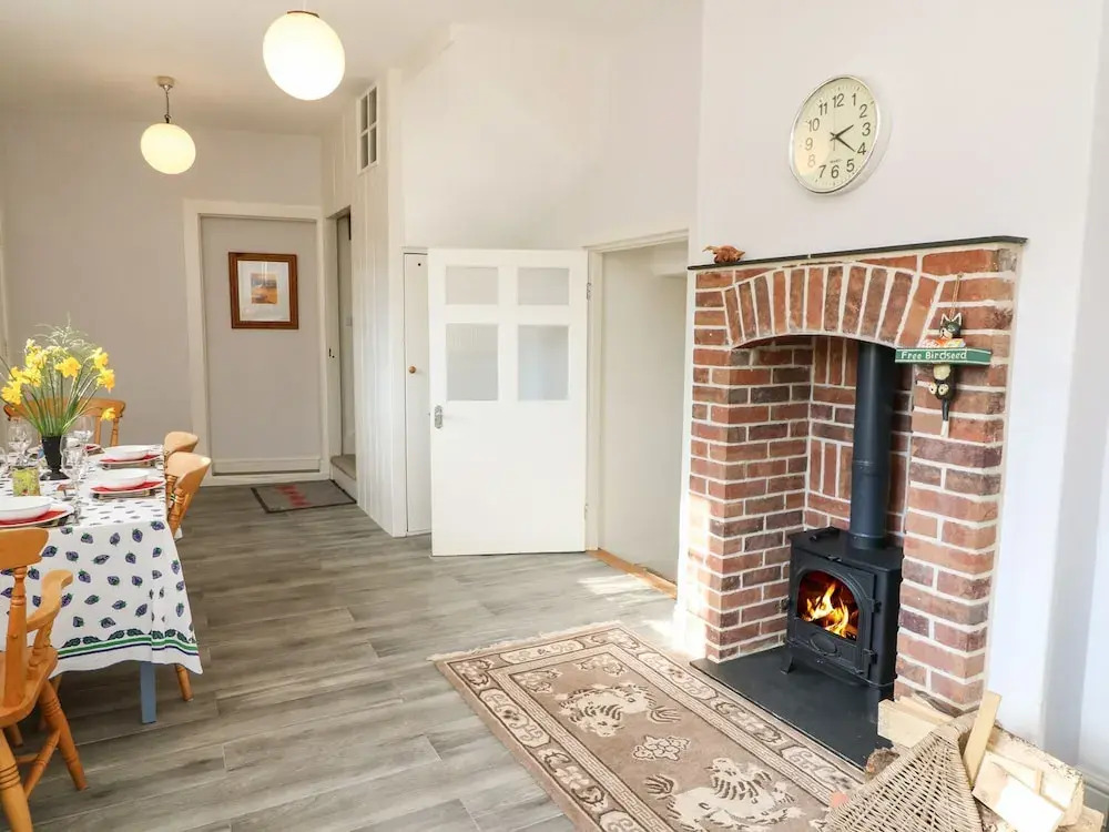 Tick Tock Cottage