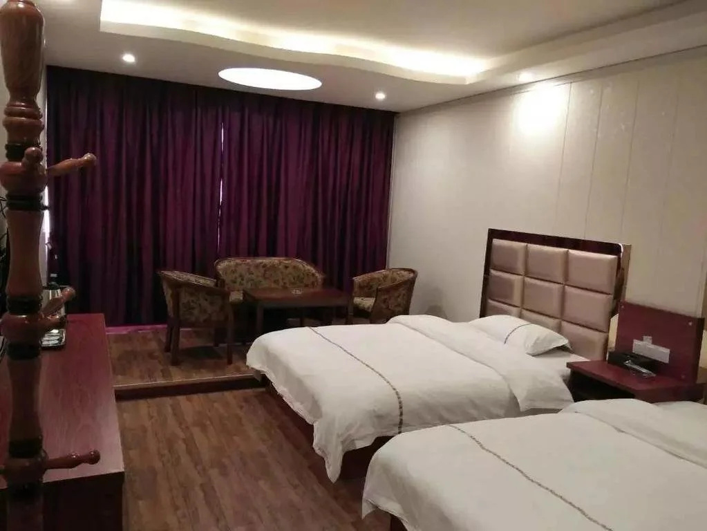 Xiangnan Business Hotel