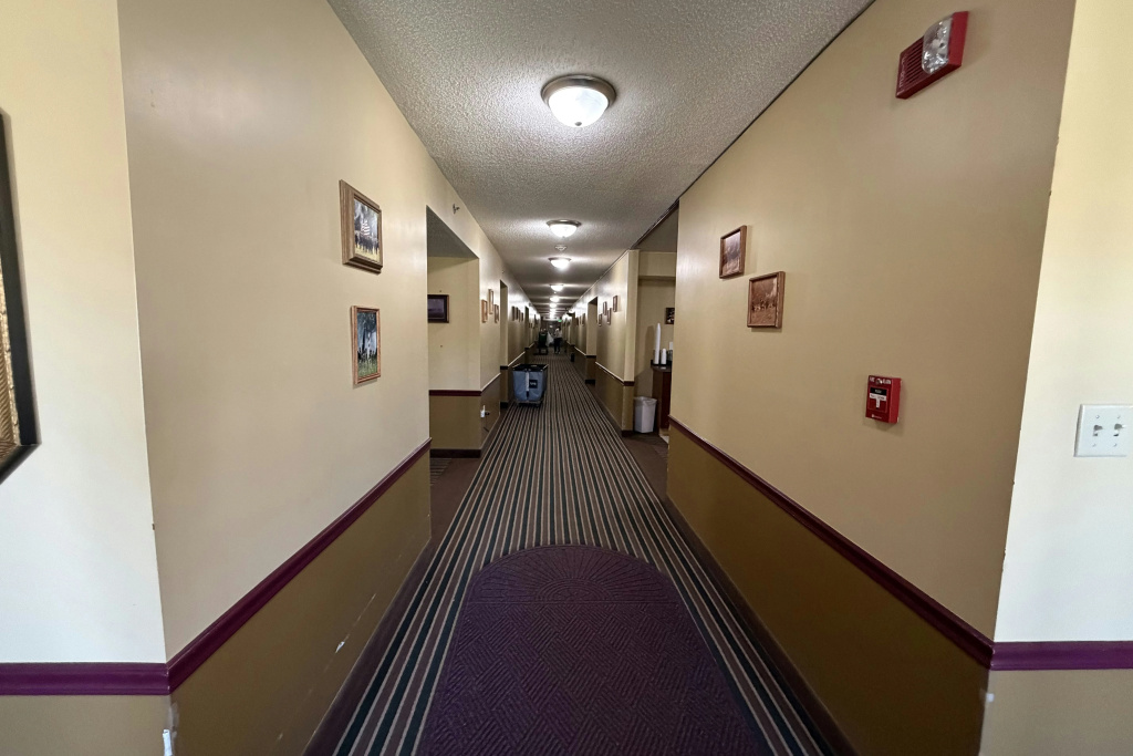 Royal Inn Rockville IN by Hotel O