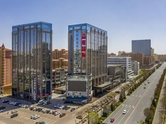 ZhangYe Pinzun International Hotel (Ganzhou District Zhangye West Station)