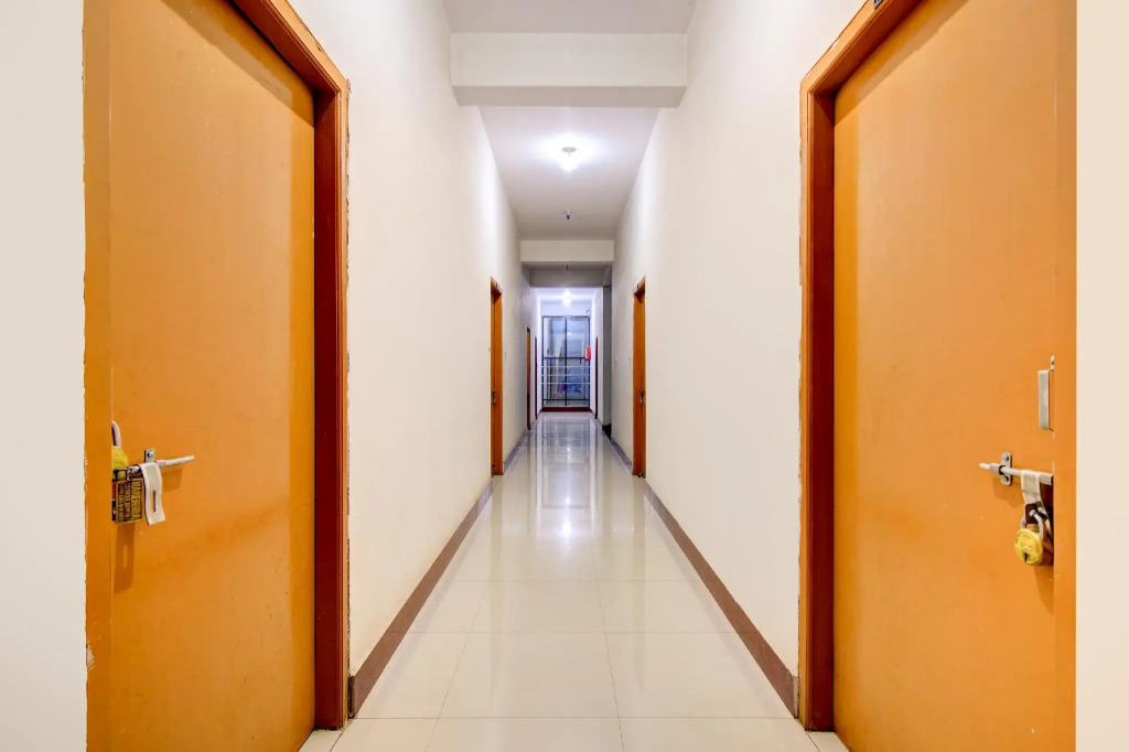 OYO Flagship 63628 Narendra Guest House