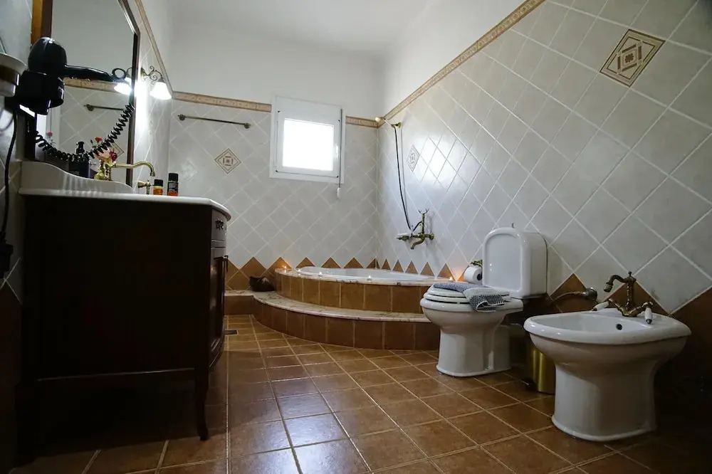 Aeolus Villa