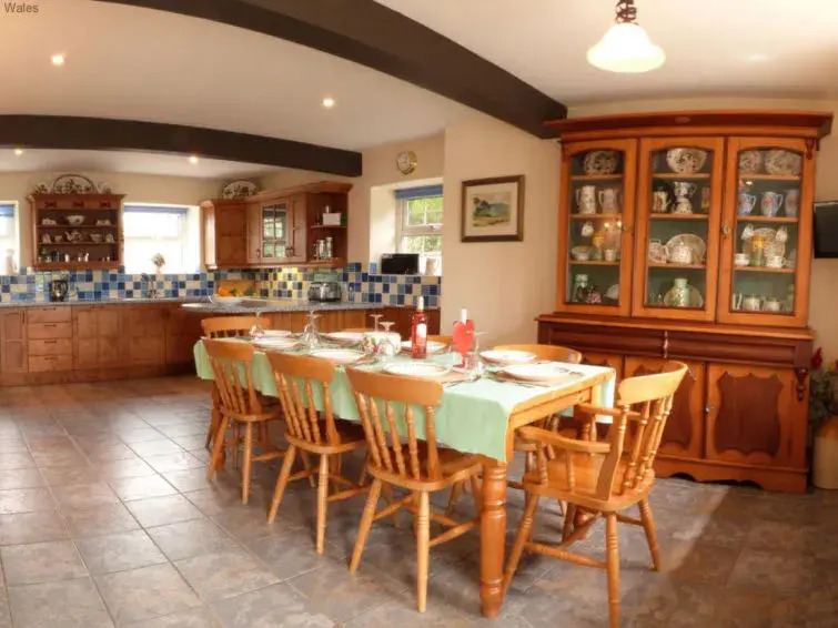 Holiday Home Dwynie