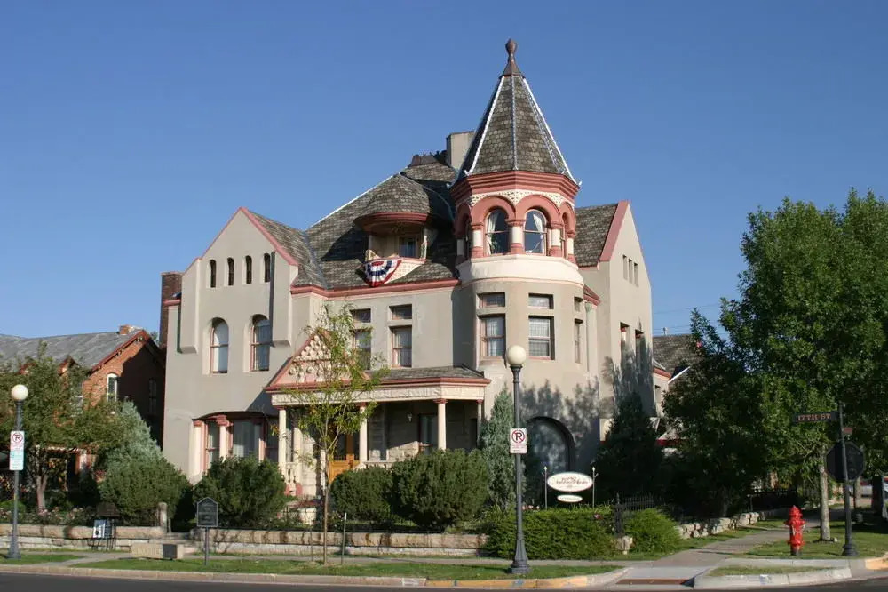 Nagle Warren Mansion B&B