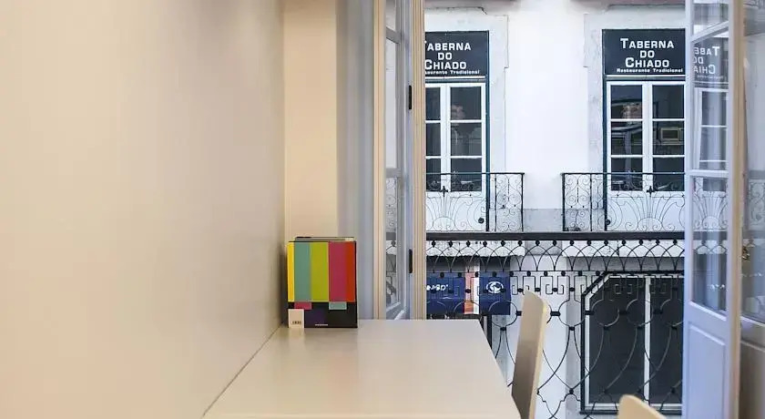 T Lisbon Rooms InSuites