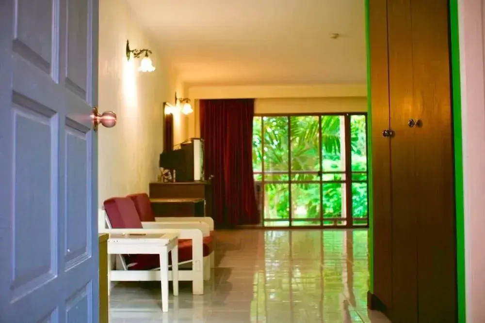 Baanrai Riverkwai Resort