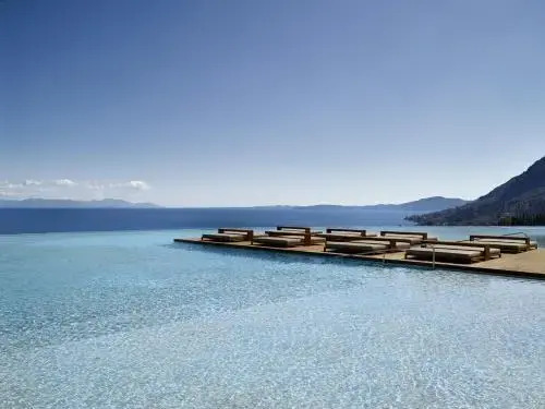 Resort 4 stars Mpenitses