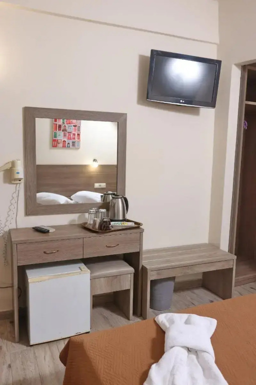 Summer Beach Hotel