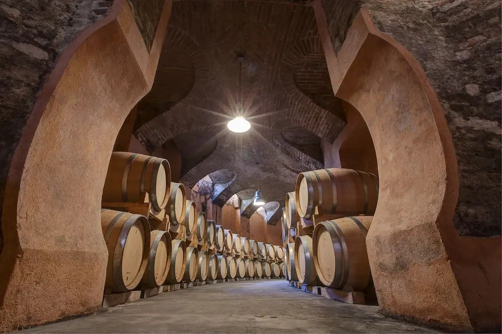 Marchesi Alfieri - Cantine e Ospitalità