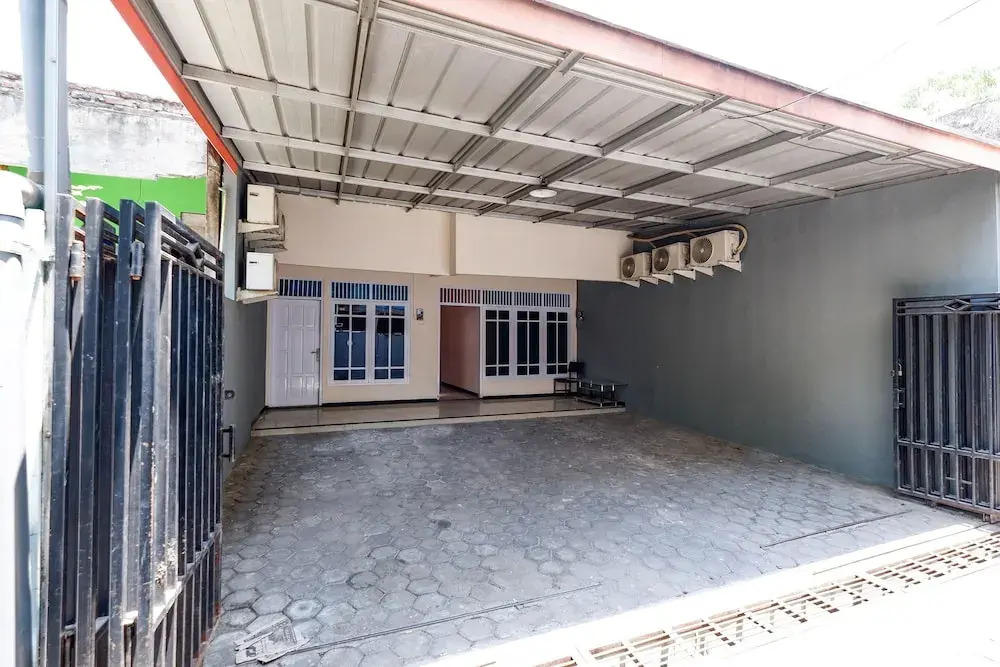OYO 1723 Wisma Tiara Syariah