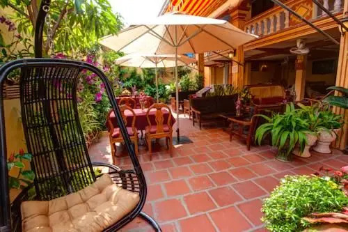 #10 Lakeside Guesthouse