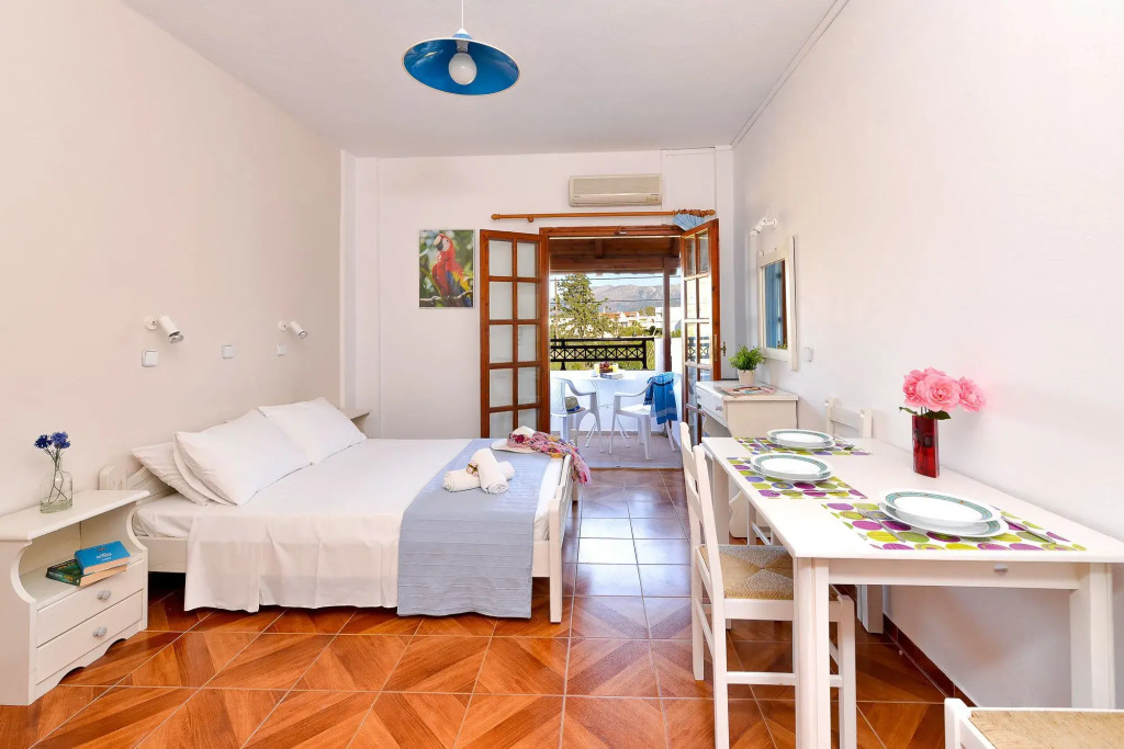Kostas Apartments