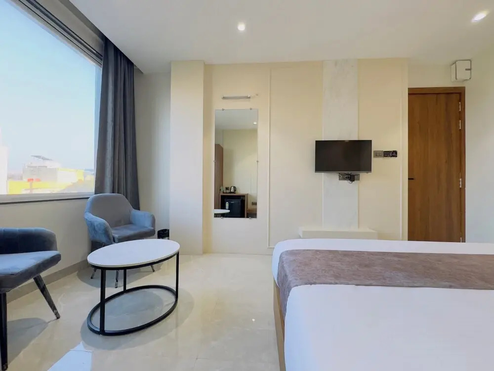 Travinities Hotel Avni Palace