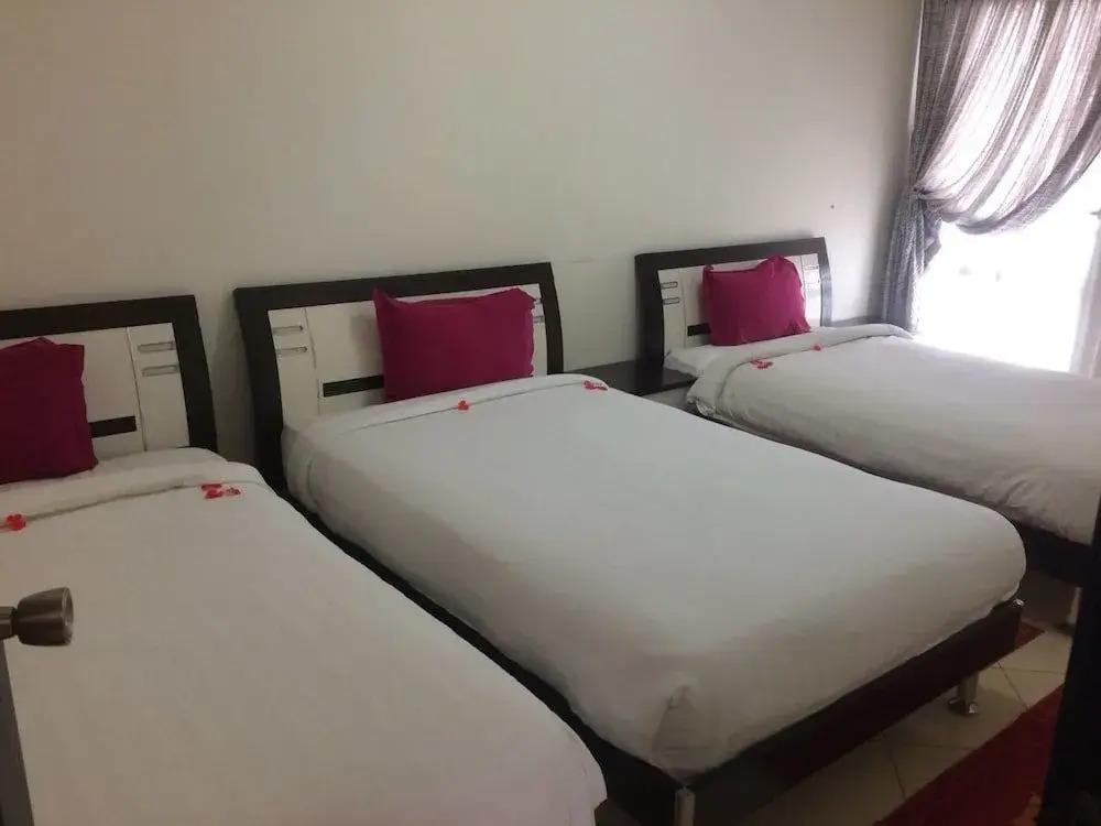 Sourebou Chez Appart Hotel Founty Beach