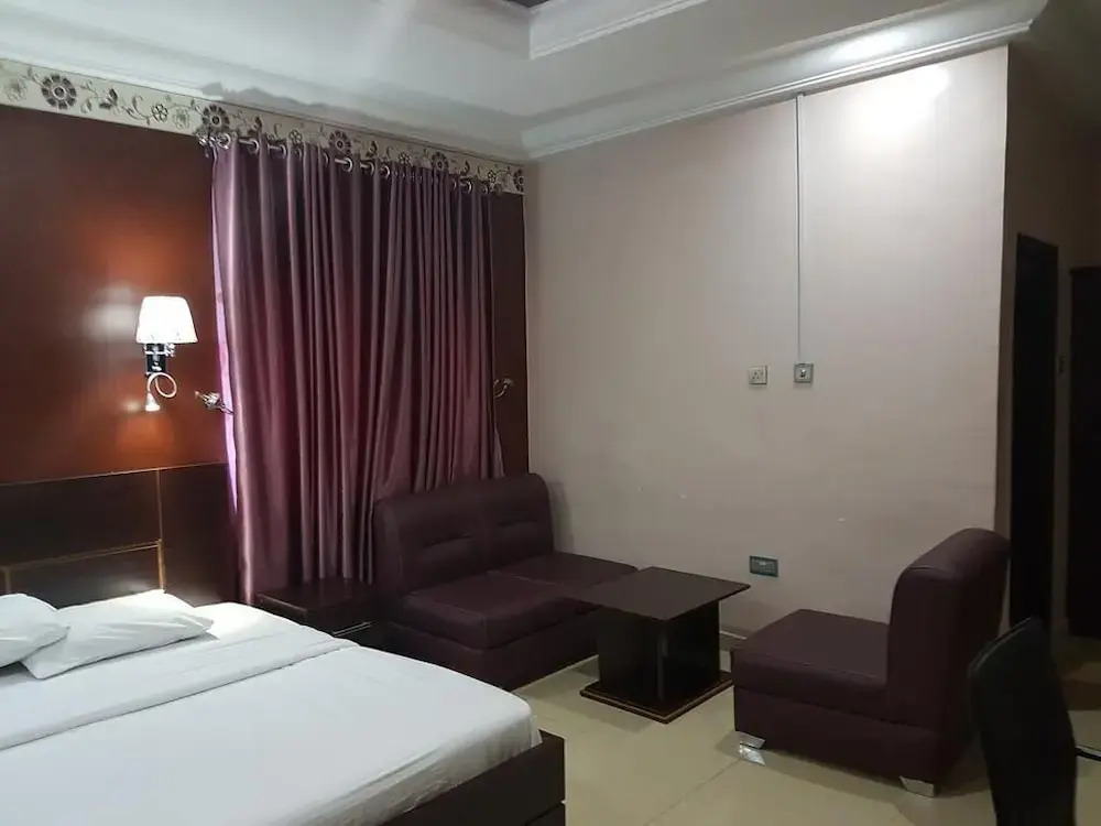 Calabar Grand Hotel