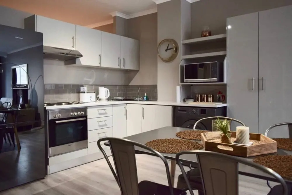 Spacious 1 Bedroom City Centre Apartment