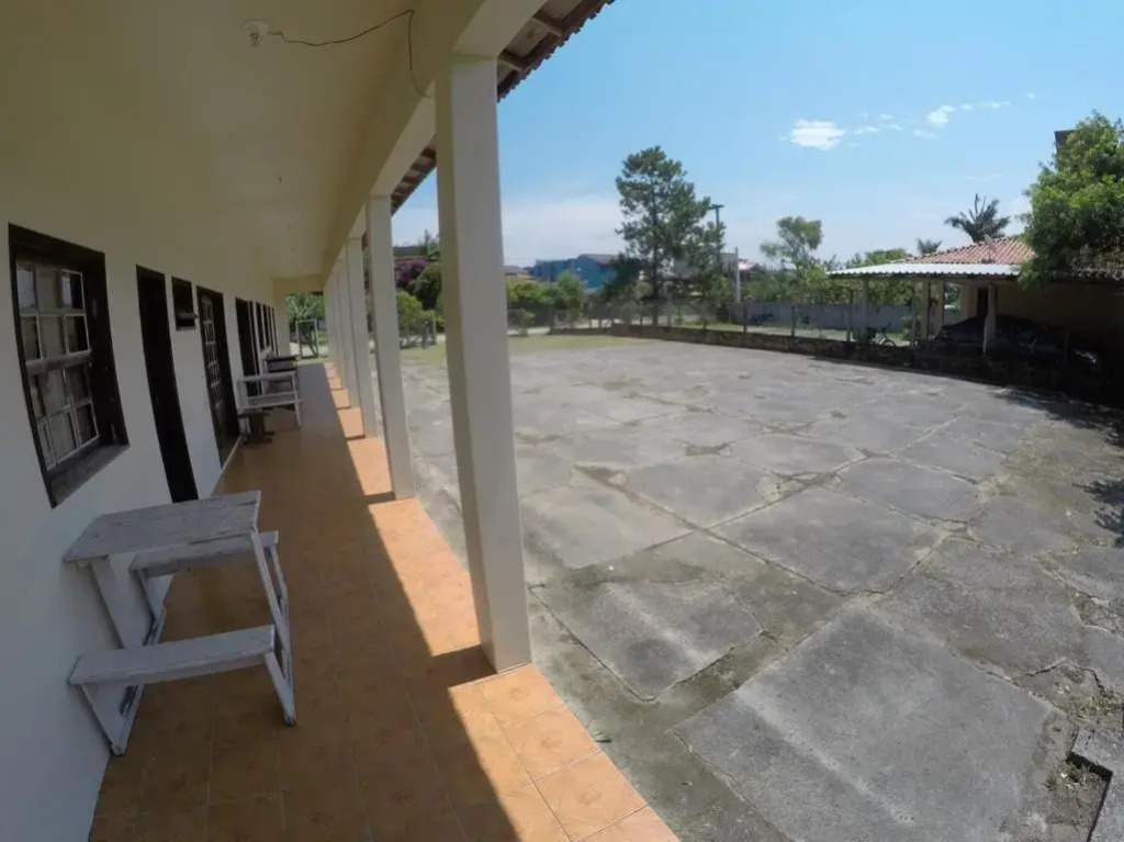 Suítes Casa Amarela da Ferrugem