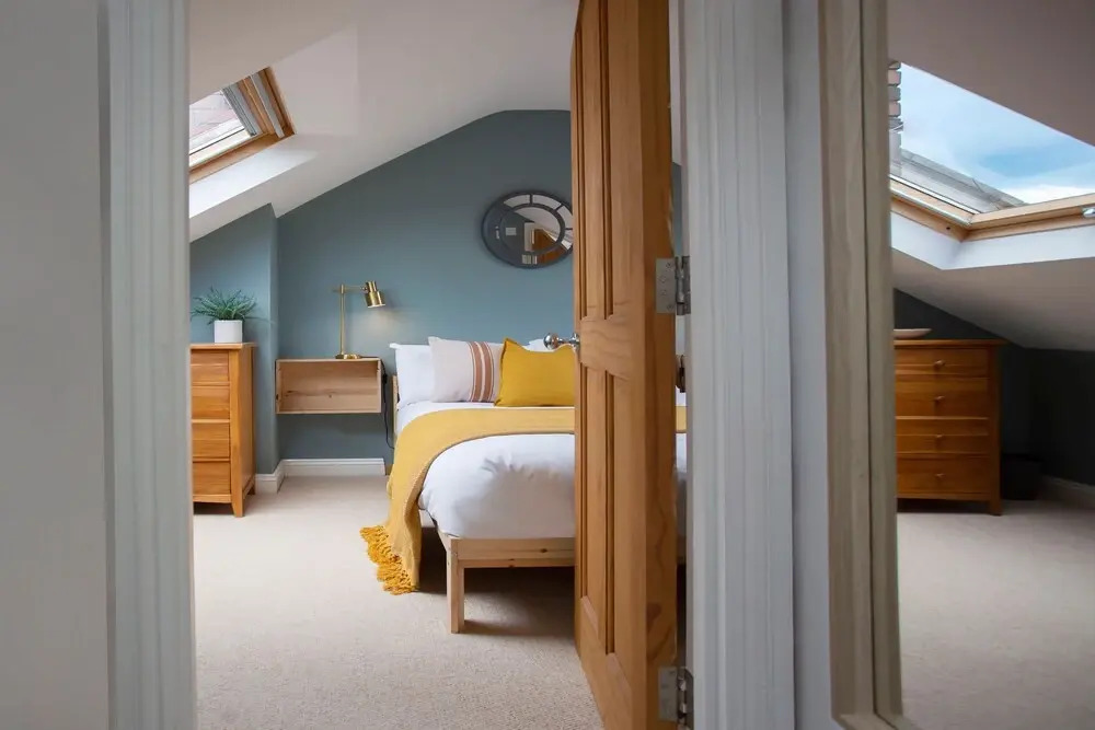 Sleek & Stylish Bristol Getaway With Garden