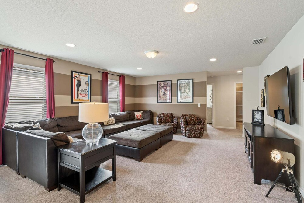 Windsor at Westside Resort 6 Bedroom Home With Game Room 0873