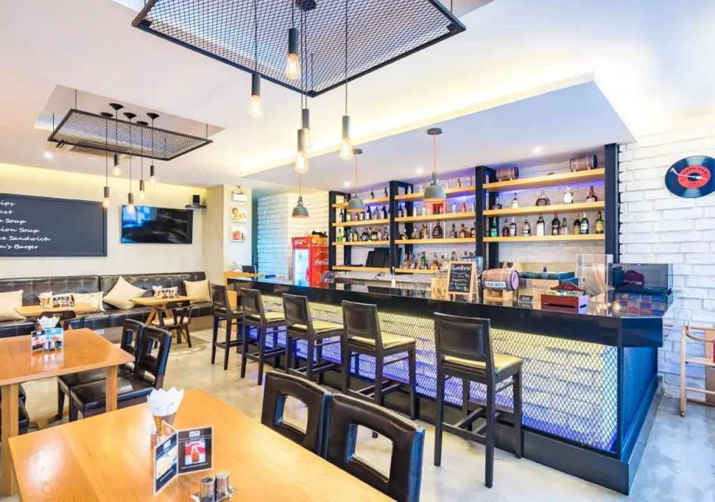 Parinda Hotel - near Benjakitti Park & Queen Sirikit National Convention Center