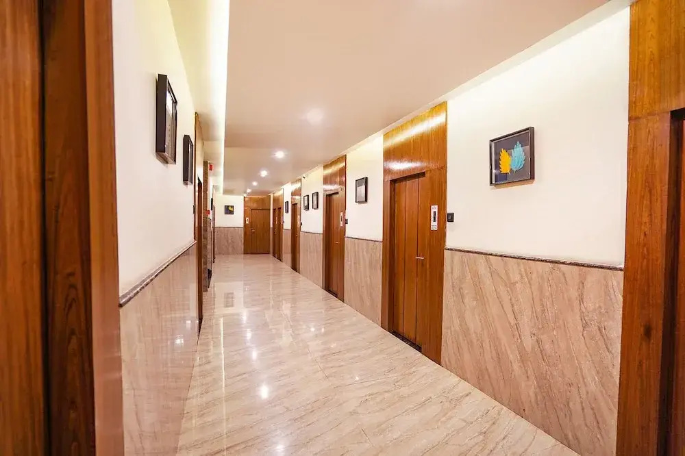 FabHotel Sarja Sky