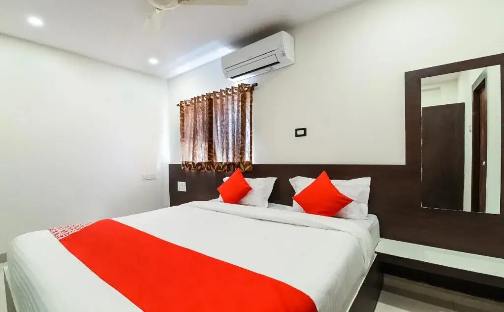 Sri Raghavendra Inn