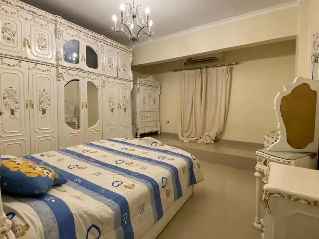 FAMILY ONLY luxury apartment