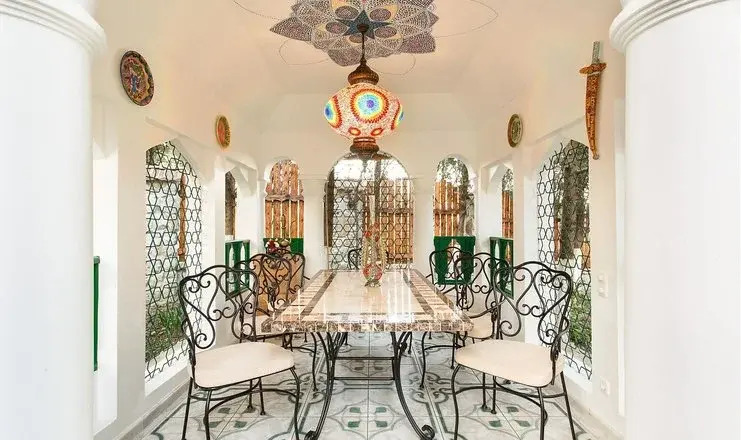 Darsan Hotel