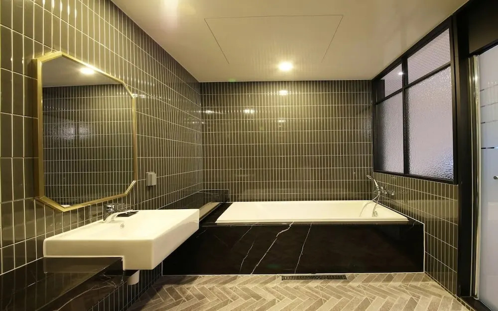 Gimpo Assem Hotel
