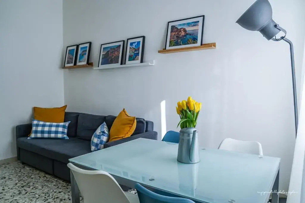 Cinque Terre Express - Guest House