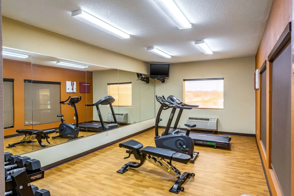 Comfort Suites near Robins Air Force Base