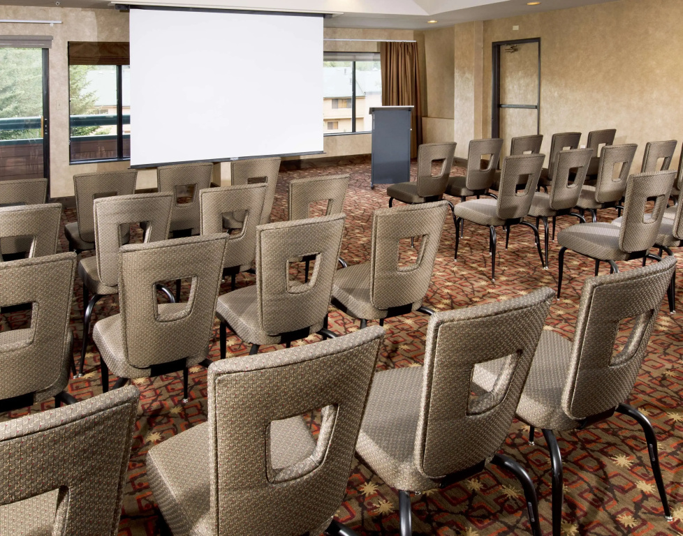 Hotel Alpenrock Breckenridge, Curio Collection by Hilton