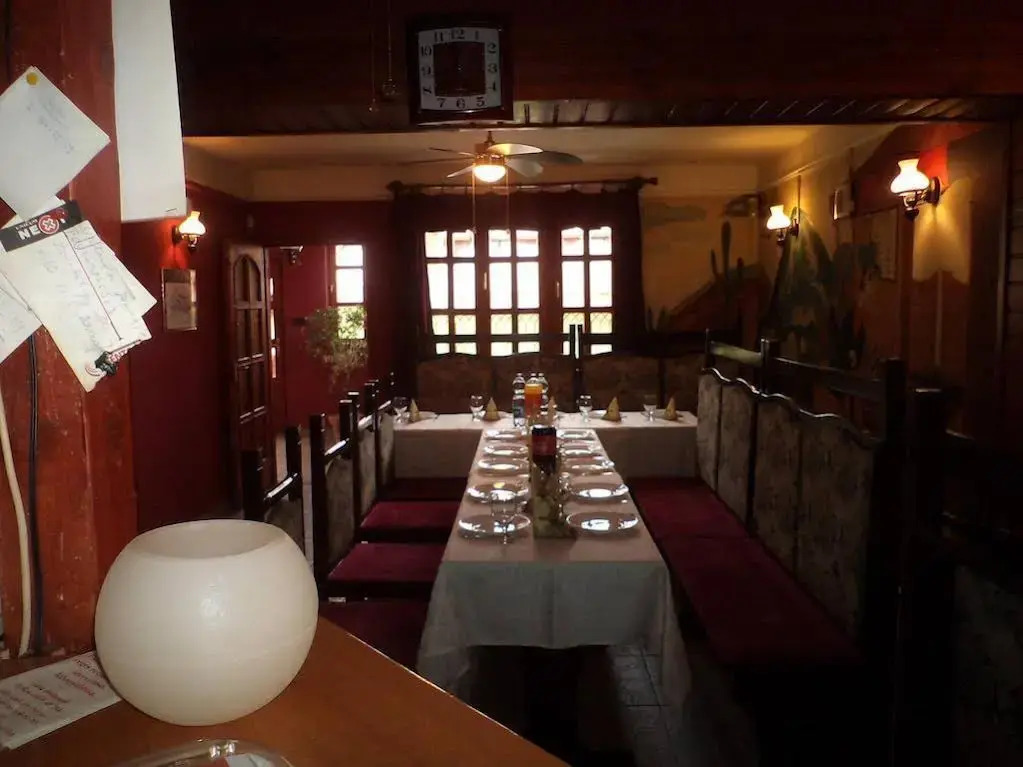 Micófogadó