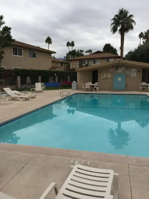 2BR Fabulous Palm Desert Condo by RedAwning