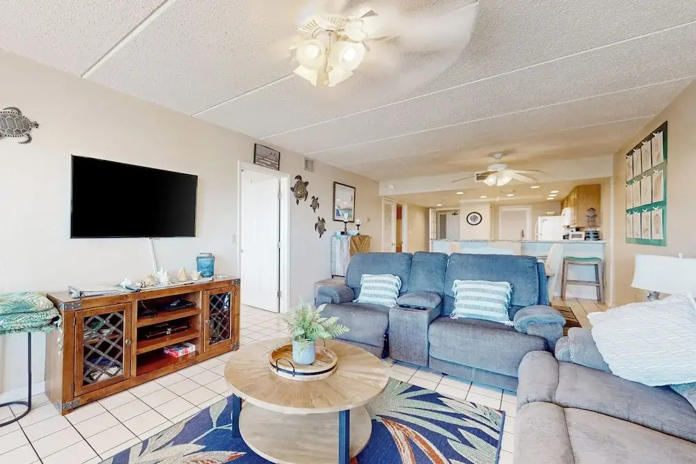 Oceanfront 1st-floor Condo on Spi: Patio & Pool