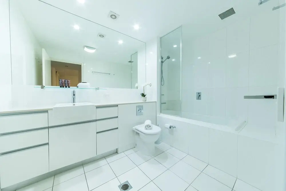 Peninsula 3 Bedroom Apartment