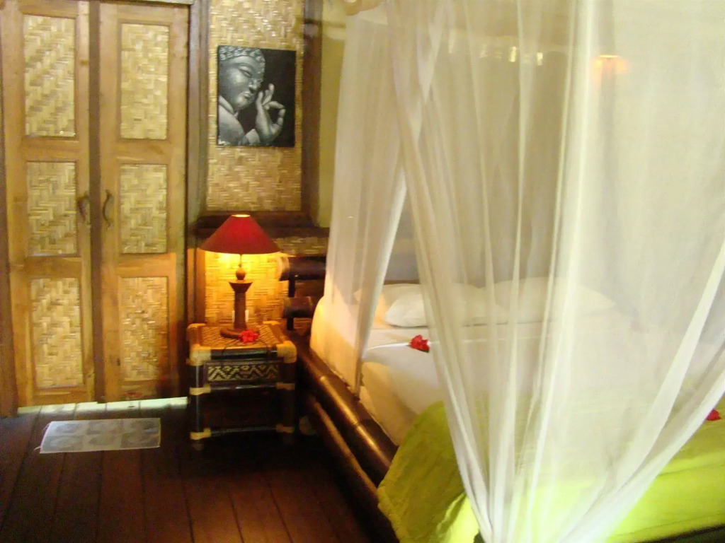 Flower Bud Bungalow Balangan