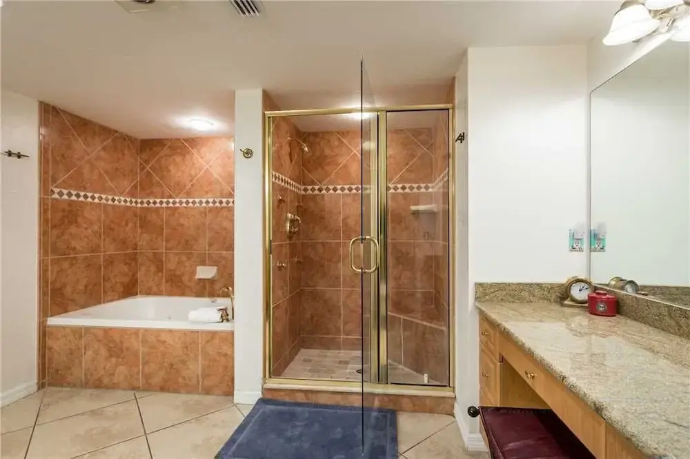 USS Gulf Breeze Beach - Five Bedroom Home
