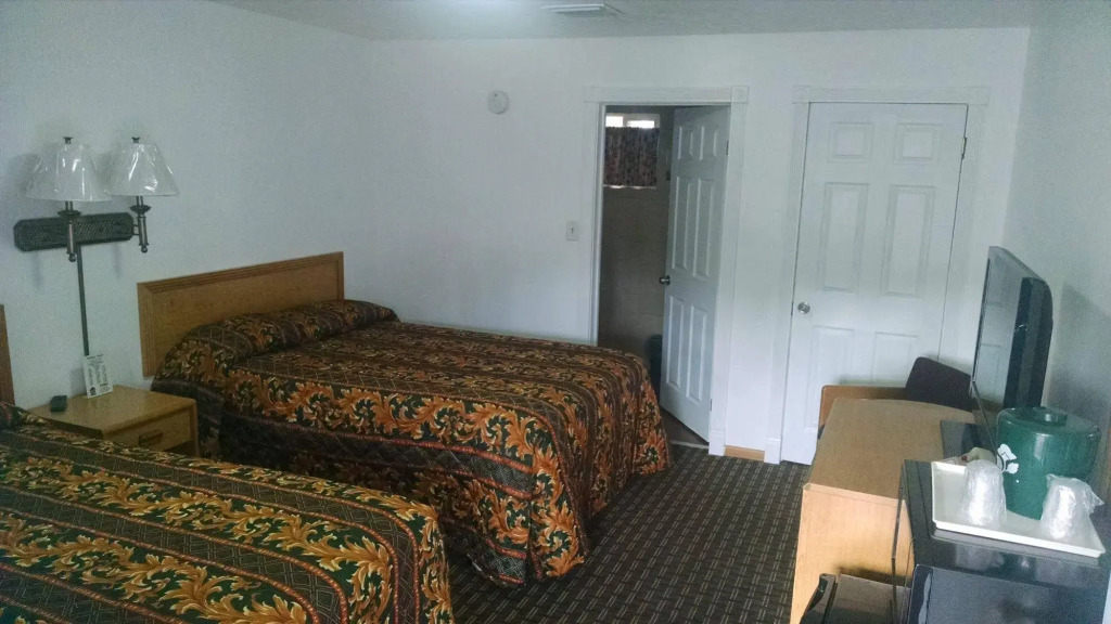 Holiday Motel