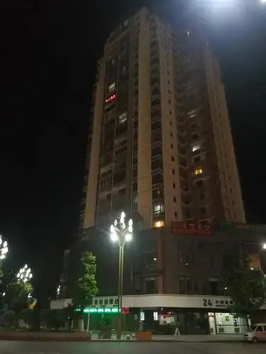 80 Youth Hostel