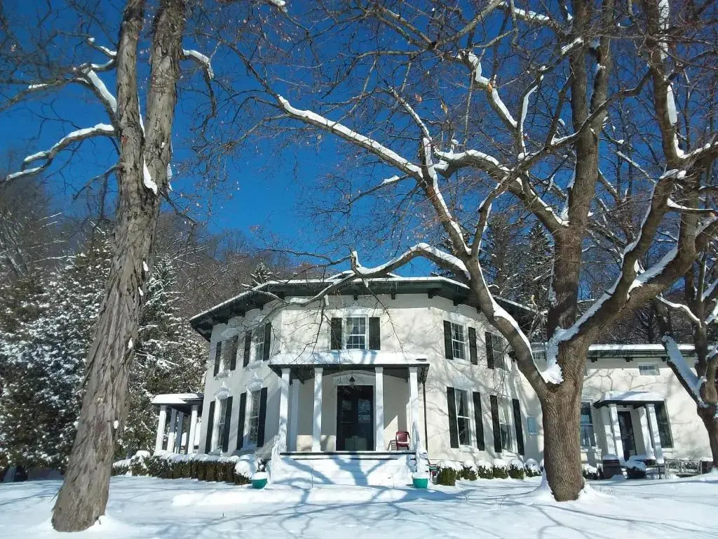 Black Sheep Inn