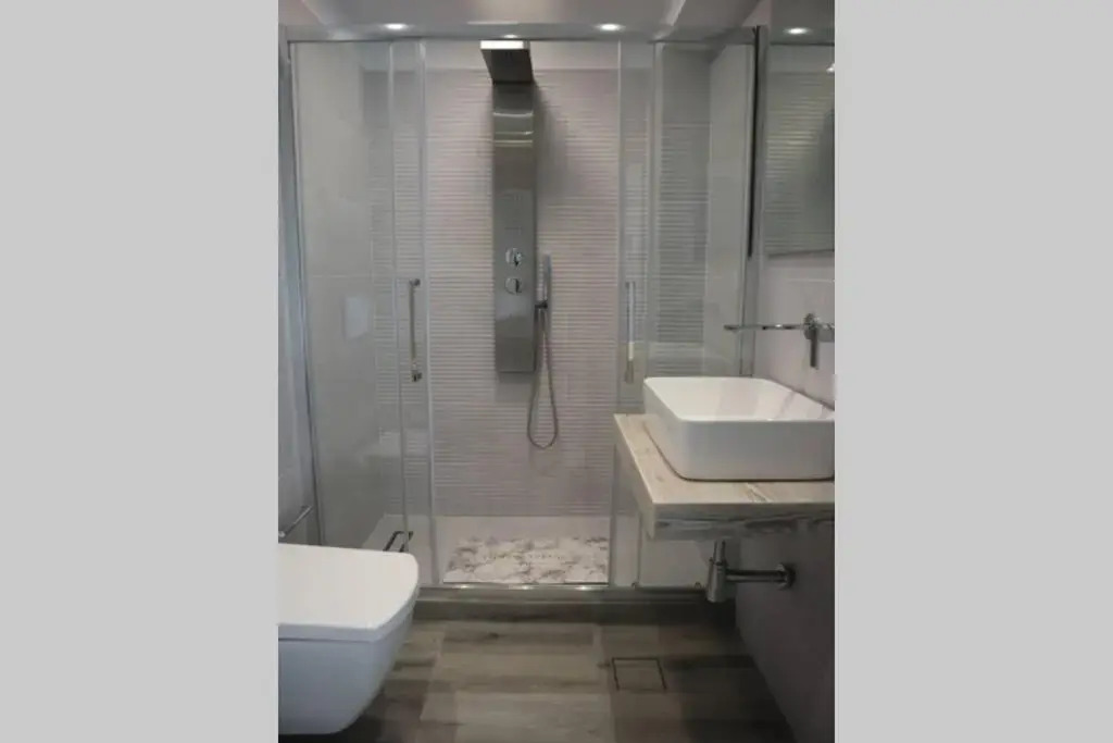 360° View Suites Tan