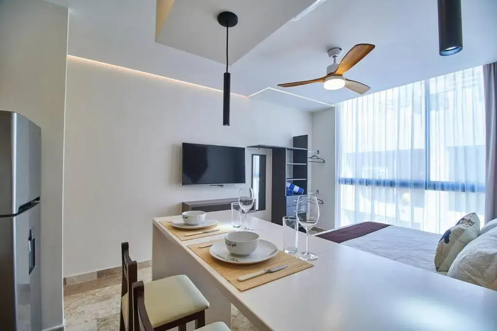 PH 312 Two bedroom rooftop and private pool