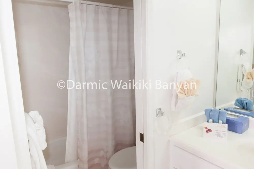 2-3107 Waikiki Banyan